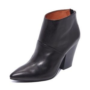 Matiko Black Ankle Boots Stacked Heel & Zipper
